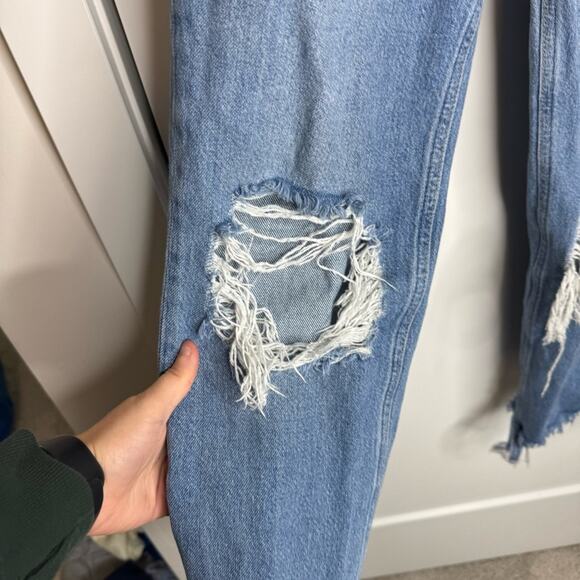 Free People Maggie Mid Rise Distressed Straight Leg Chewed Hem Jeans Size 25 - Picture 4 of 7